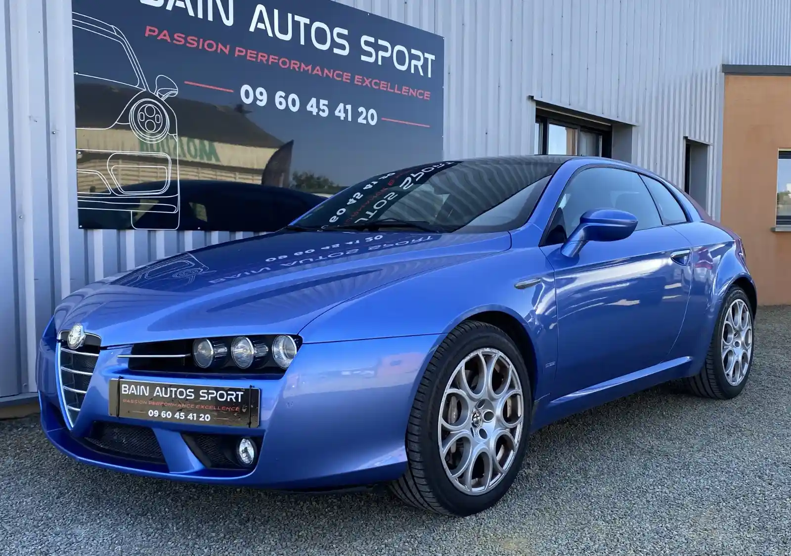 Vente de véhicules d'occasion Bain-de-Bretagne - Alfa Romeo Brera