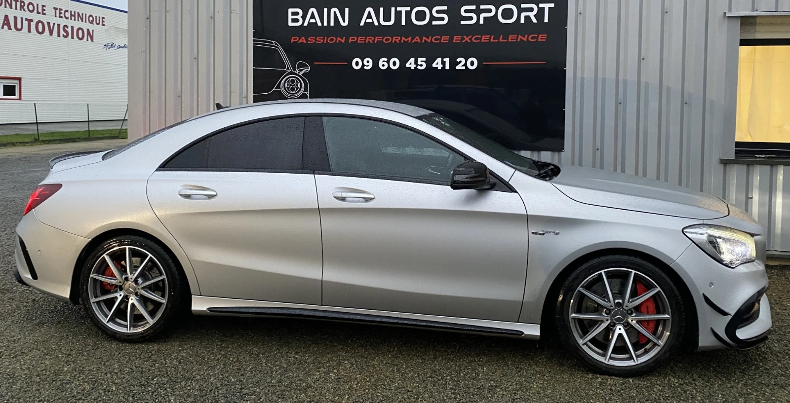 Expert automobile Bain-de-Bretagne - Mercedes-AMG GT d'exception vendue par notre showroom