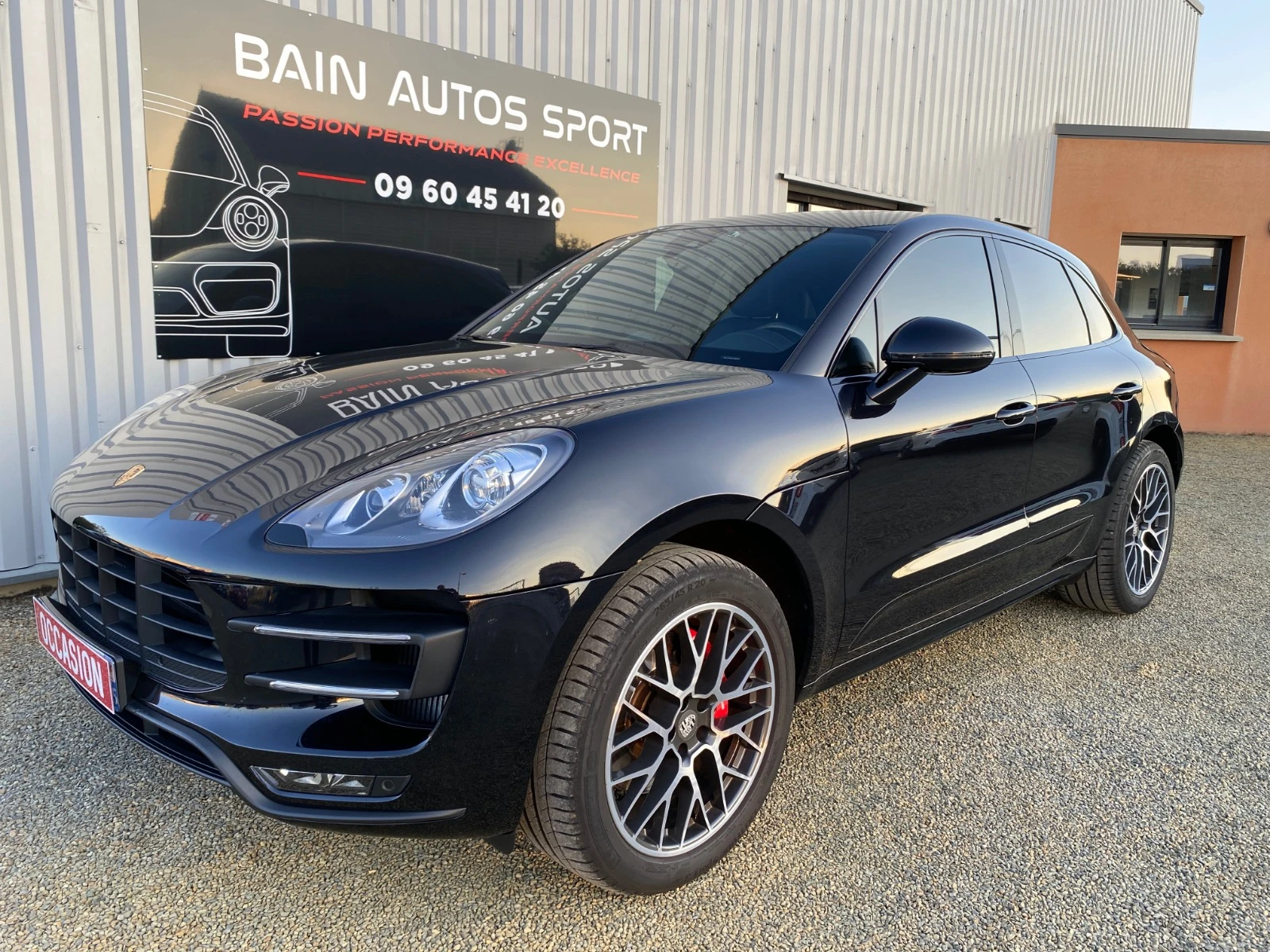 Concessionnaire automobile Bain-de-Bretagne - Porsche sportive d'occasion haut de gamme préparée