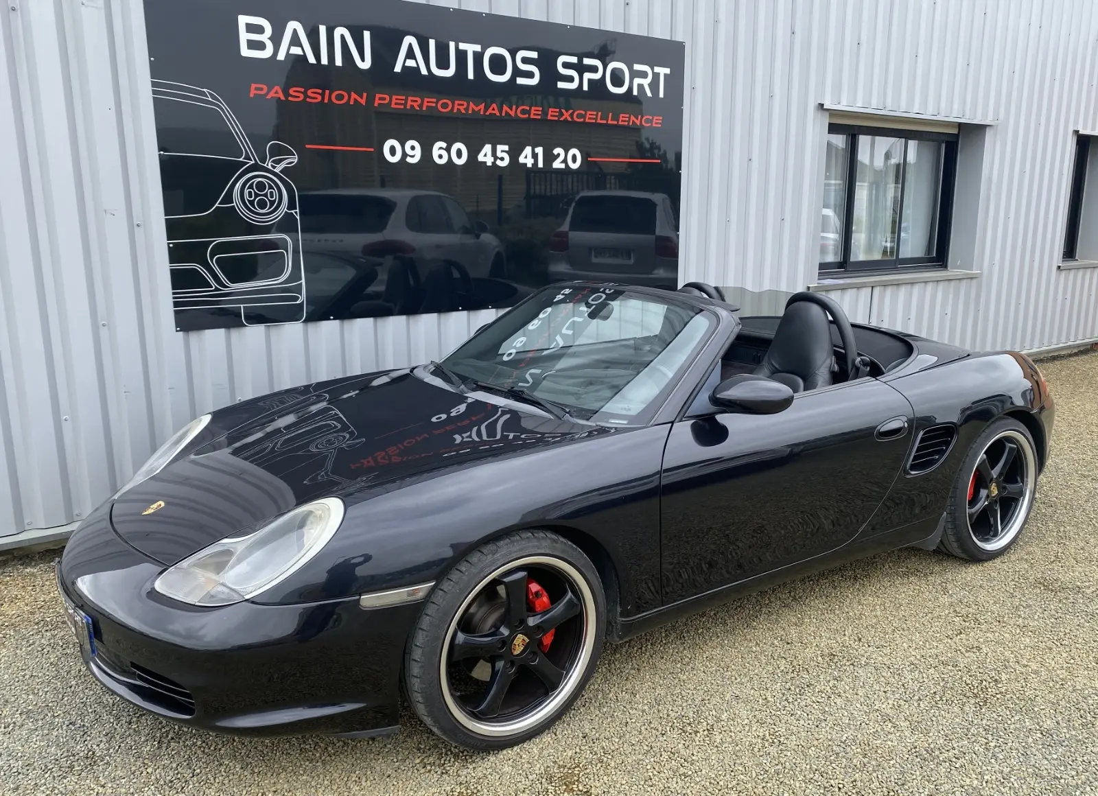 Spécialiste Porsche Bain-de-Bretagne - Roadster Porsche Boxster 2.7 L d'occasion révisé et garanti