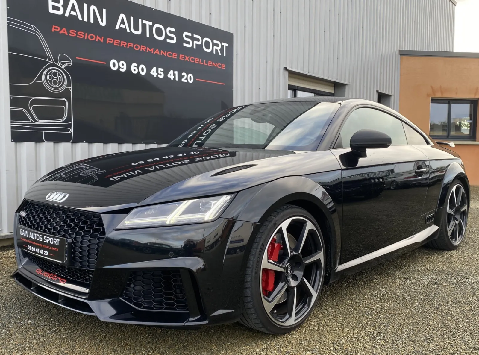 Audi TT Coupe RS 2.5 TFSI quattro S-tronic d'occasion, photo 1 sur 25