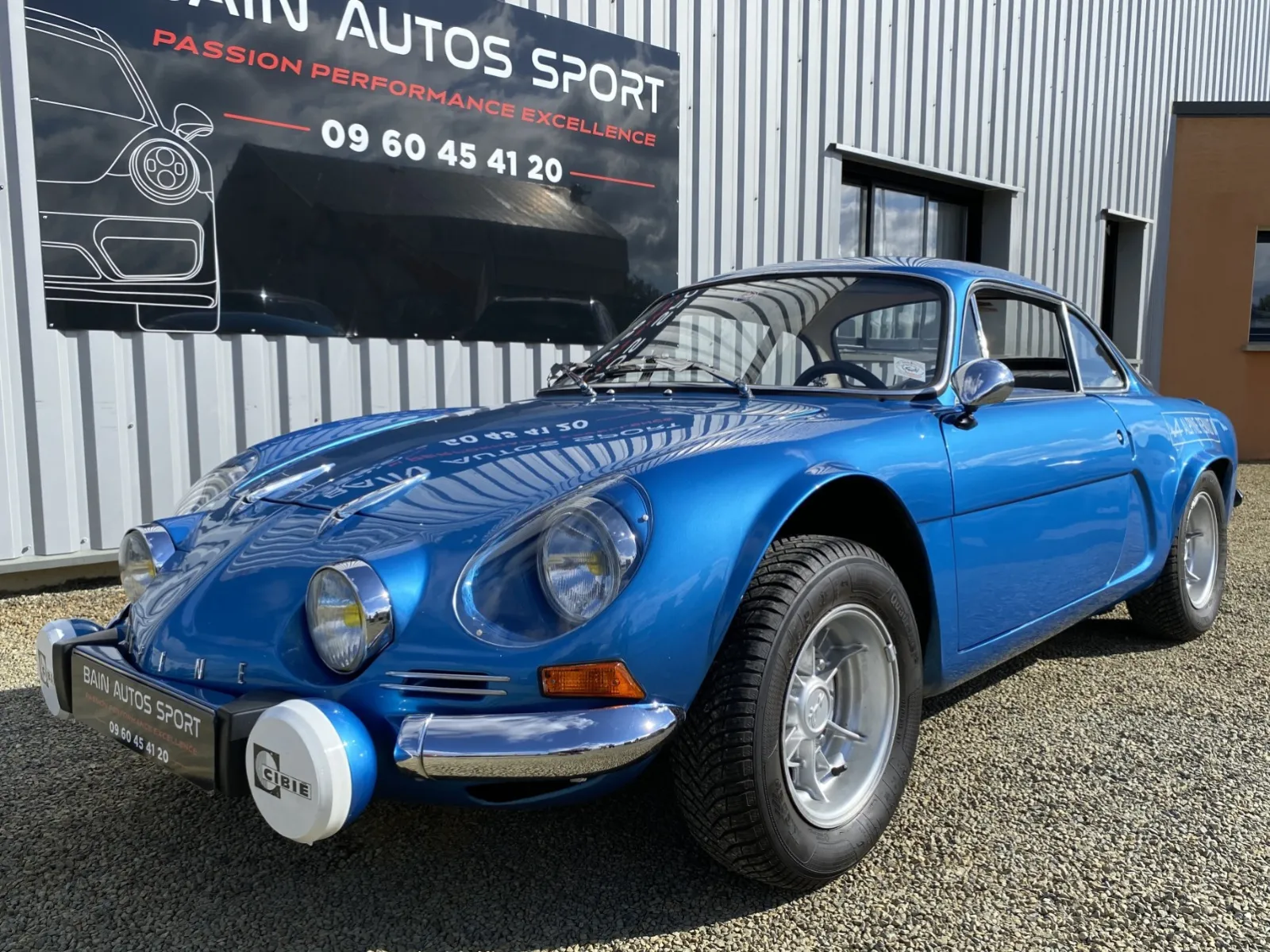 Renault Alpine A110-1300 d'occasion, photo 1 sur 38
